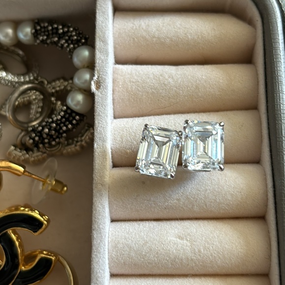 large cubic earring super shining925 silver - Picture 3 of 4